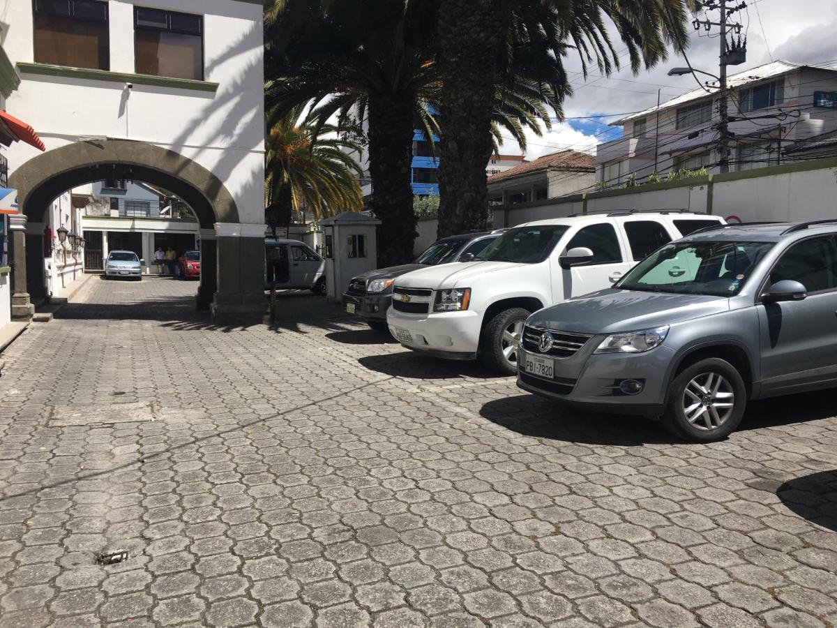 Hotel Ambassador كويتو المظهر الخارجي الصورة