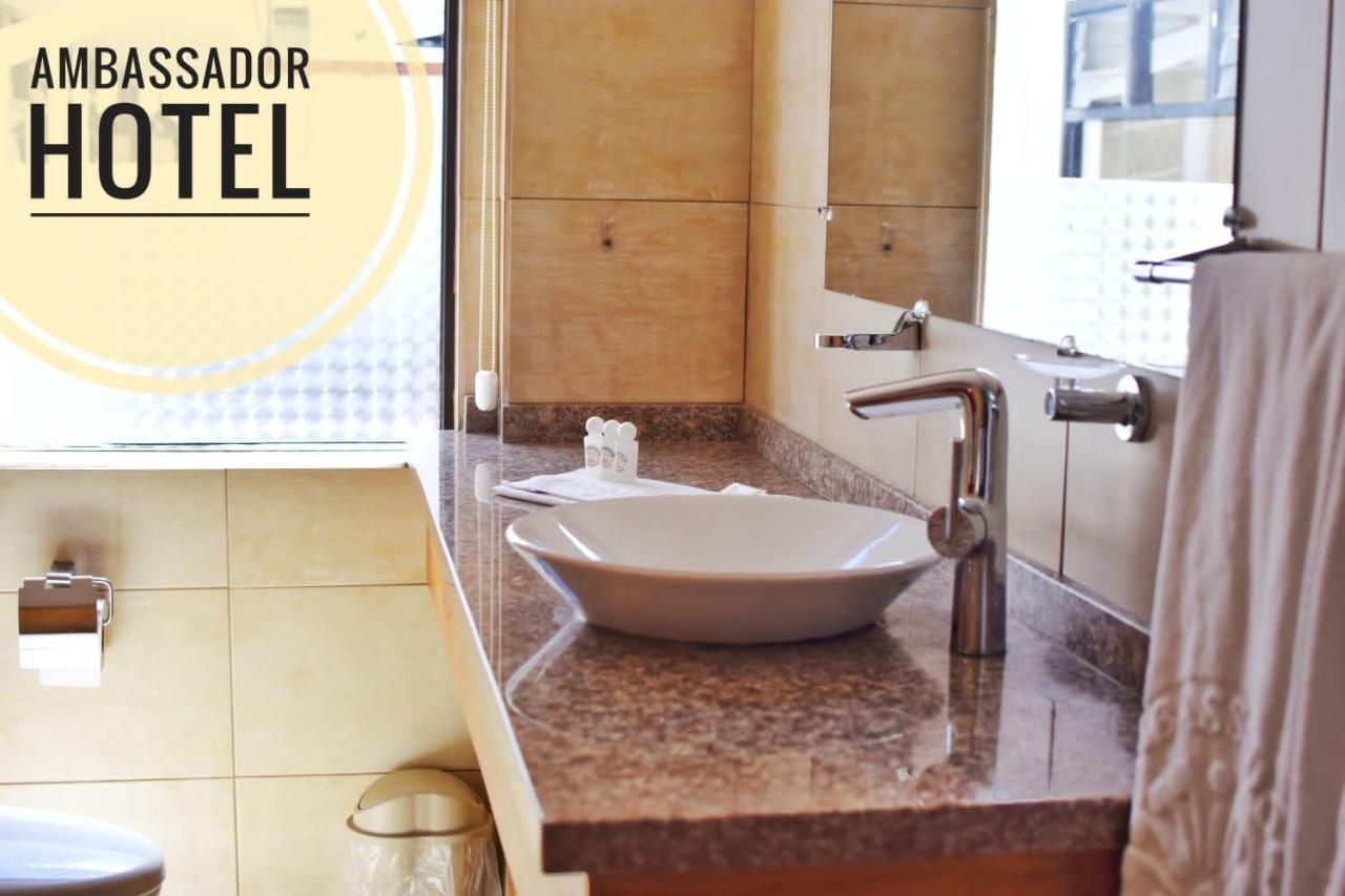 Hotel Ambassador كويتو المظهر الخارجي الصورة